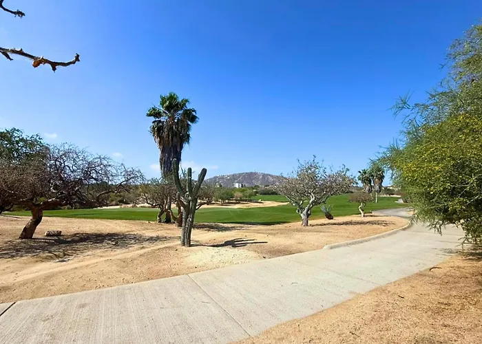 Golf Course & Ocean View With 3 Bd 4ba Cora Apartment