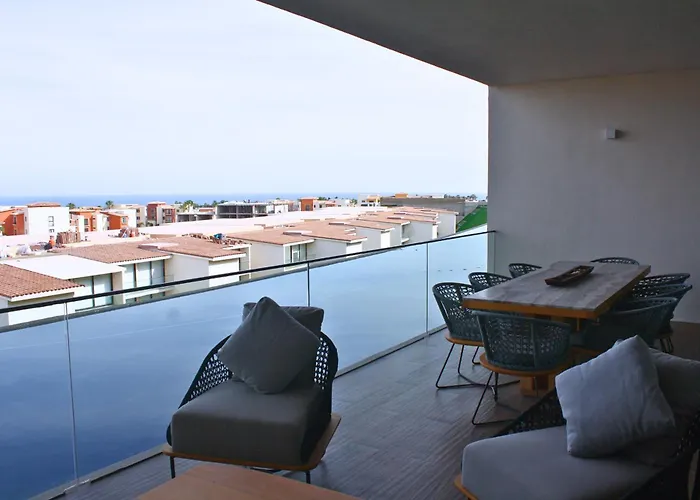 Golf Course & Ocean View With 3 Bd 4ba Cora *